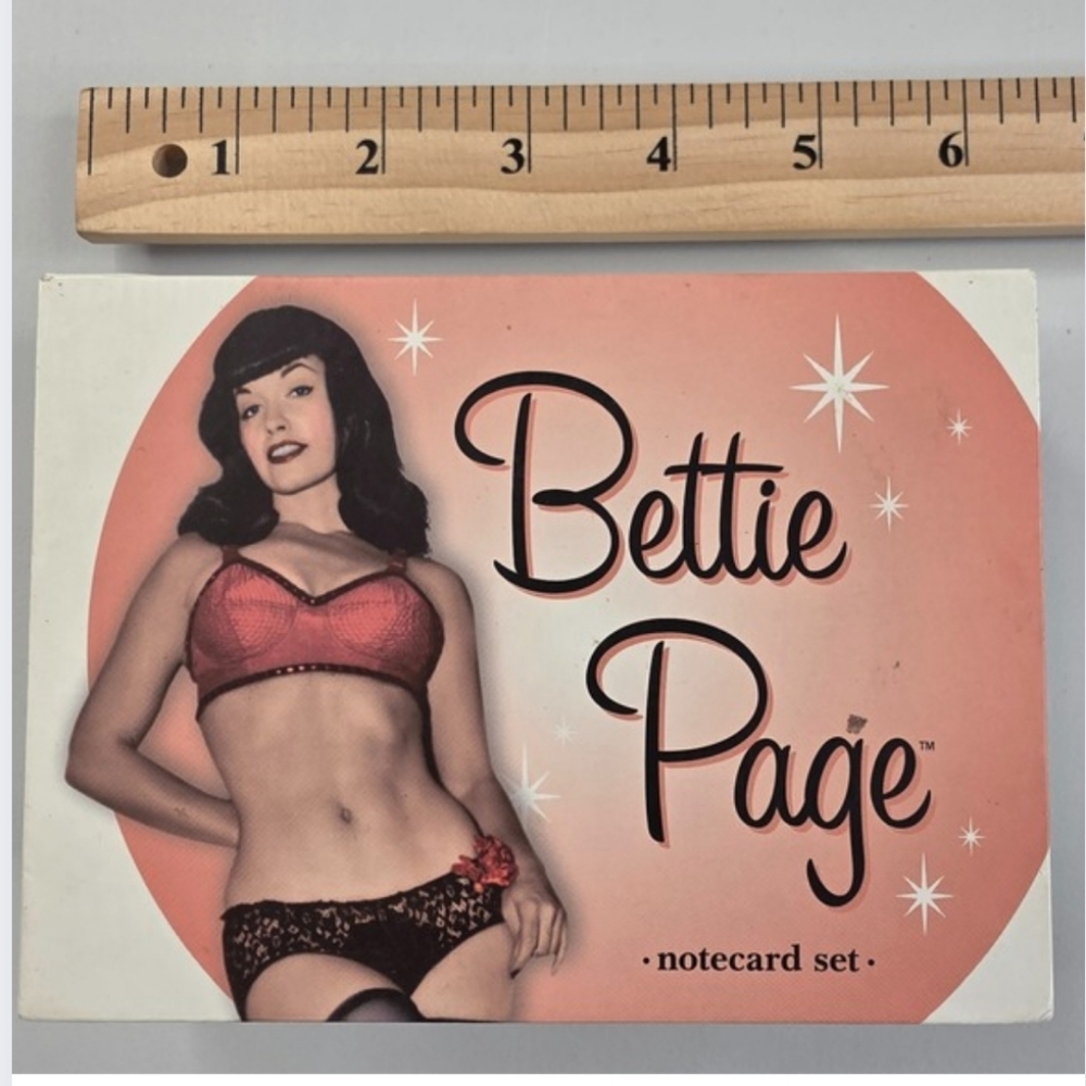 NEW Vintage 2006 Bettie Page Pinup Notecard Set New In Box 3161-D - Picture 2 of 13
